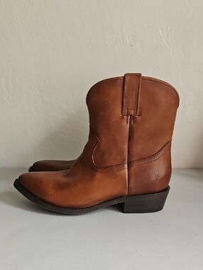 FRYE Billy Short Boots